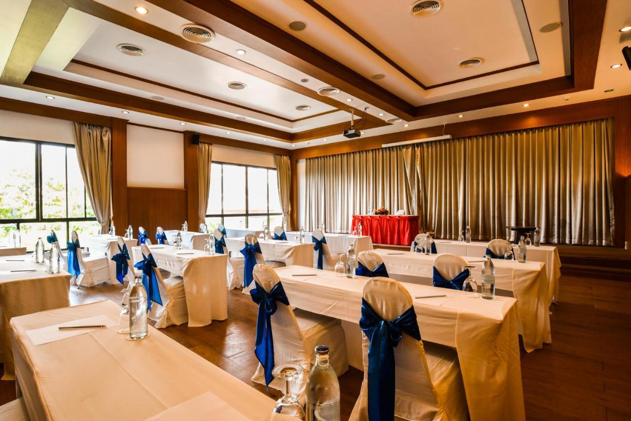 Ramada By Wyndham Aonang Krabi Hotel Екстериор снимка